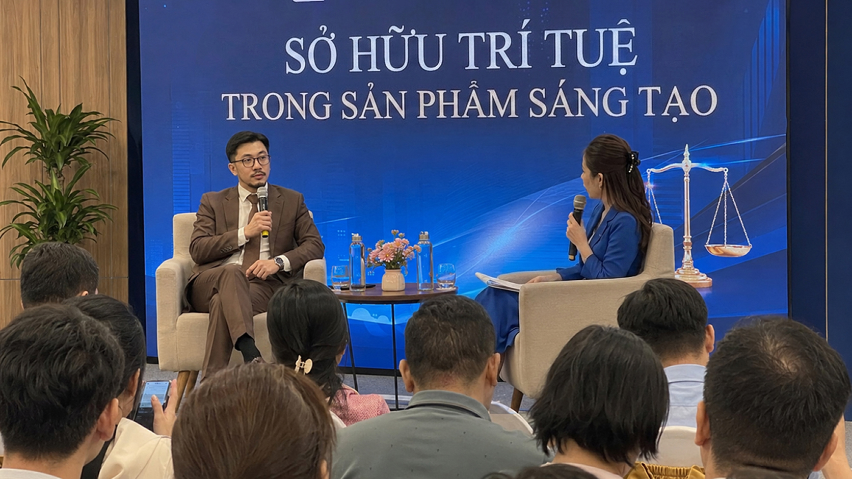 Luật sư Đặng Đình Ngọc tư vấn pháp luật sở hữu trí tuệ, bảo hộ quyền tác giả, nhãn hiệu, thương hiệu và tài sản trí tuệ cho cá nhân, doanh nghiệp tại Việt Nam và quốc tế.